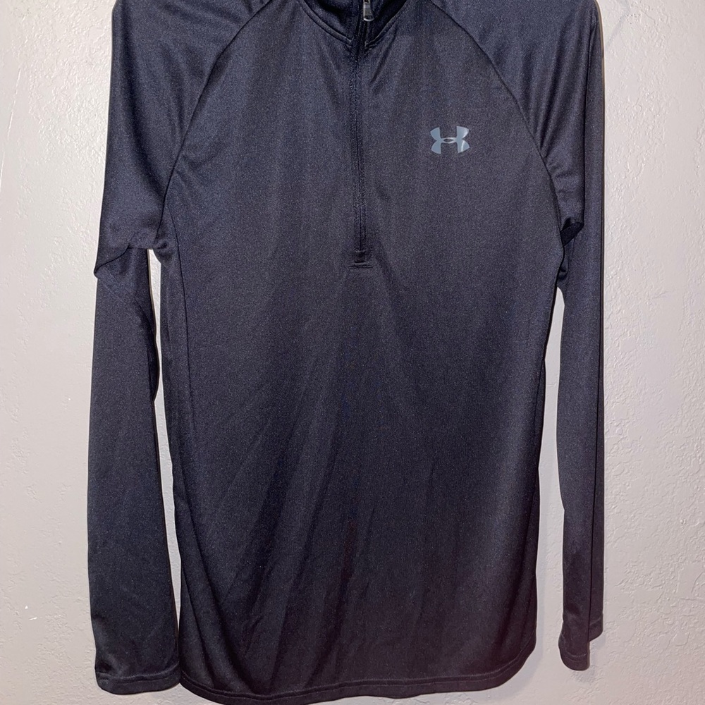 Men’s Under Armour half zip long sleeve